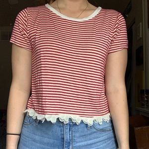 Stripped loose top with lace